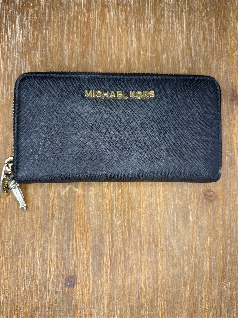 Michael Kors Black Zip Around Crossgrain Jet Set Travel Wallet Saffiano Frame